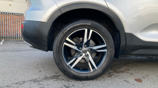 Volvo Xc40 2.0 D3 R DESIGN 5dr AWD Geartronic Diesel Estate